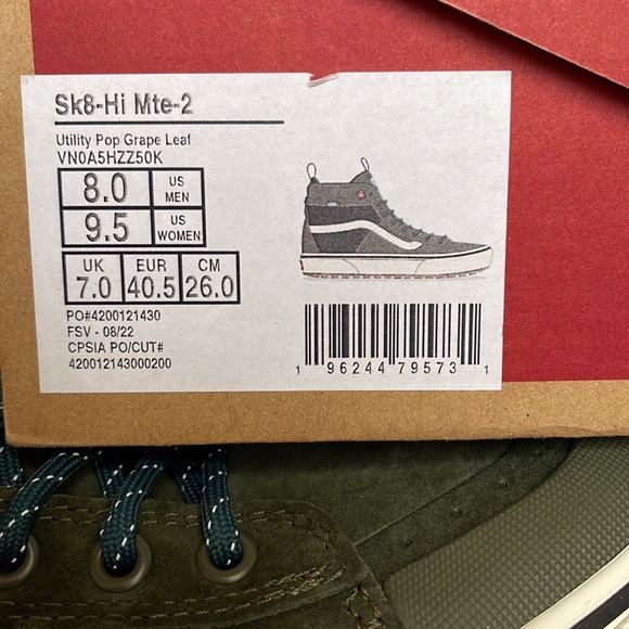 Vans Sk&-Hi Mte-2
Utility Pop Grape Leat
VNOA5HZZ50K
WMNS boots - sneakers - Picture 16 of 16